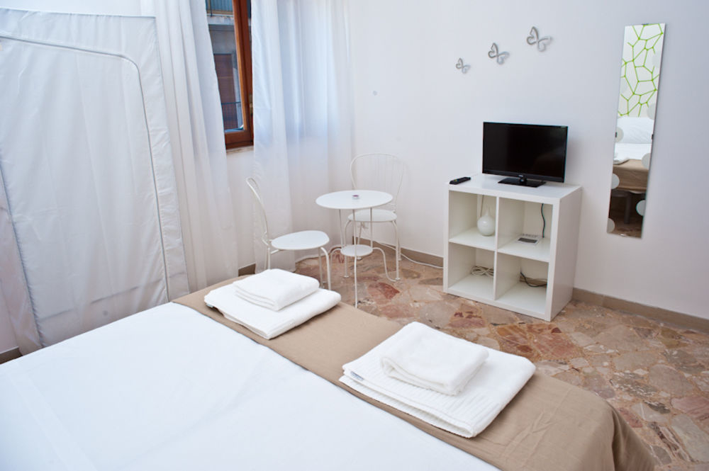Papillon Bnb Palermo Exteriör bild